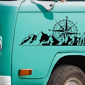 Vinylsticker Compass and Mountain - Vinylsticker voor je busje, camper, caravan, boot en meer