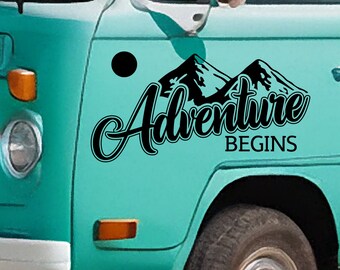 Adesivo Per Avventura Con Silhouette Di Montagna E Albero - Adesivo In Vinile Per Roulotte, Camper, Furgone E Auto - Italia - Foto 10