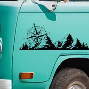 Mountain Compass Vinyl Decal - Vinylsticker voor uw busje, camper, caravan, boot en meer