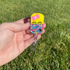 Pill Retractable Badge Reel