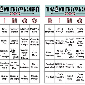 以下が含まれることがあります： ティナ・ホイットニーとシェールの名前が書かれたピンクとブルーの背景の印刷可能なビンゴカード。カードには、歌手たちの歌のタイトルと歌詞が書かれた25個のマスがあります。