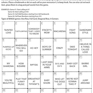 Puede incluir: Una tarjeta de bingo en blanco y negro con instrucciones y una lista de llamadas. La cuadr&iacute;cula contiene t&iacute;tulos de canciones como "Baby Shark" y "Gangnam Style". Las instrucciones explican c&oacute;mo jugar y usar la lista.