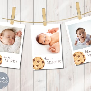 Könnte beinhalten: Drei druckbare Karten mit einem Schokoladenkeks-Motiv und dem Text "ein Monat", "zwei Monate" und "drei Monate". Jede Karte hat Platz für ein Foto eines Babys.