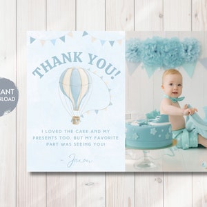 Tarjeta de agradecimiento por el primer cumpleaños con globo aerostático, tarjeta de agradecimiento con foto, tema Adventure Awaits, Up Up Up, tarjeta de agradecimiento por el primer cumpleaños, editable e imprimible