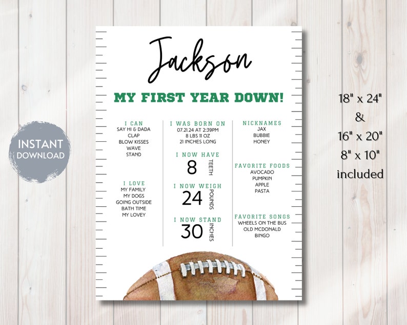 Puede incluir: Un gr&aacute;fico de crecimiento imprimible para el primer a&ntilde;o de un beb&eacute;, con un dise&ntilde;o de bal&oacute;n de f&uacute;tbol. El gr&aacute;fico incluye hitos como el peso, la altura y los alimentos favoritos. El texto "Jackson My First Year Down!" est&aacute; en la parte superior del gr&aacute;fico.