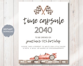 Könnte beinhalten: Ein druckbares Zeitkapsel-Schild mit einem roten Rennwagen und karierten Flaggen. Das Schild lautet "Zeitkapsel 2040" und "Zu öffnen am 18. Geburtstag von Jonathan".