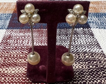 Beautiful Vintage 1950’s CINER Braided Pearl & Crystal Silver Drop Earrings