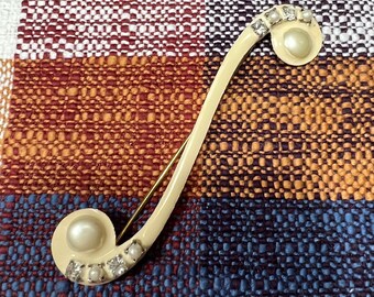 Beautiful Fernellas NYC Jools Gold Tone Enamel Gemstone & Pearl Brooch
