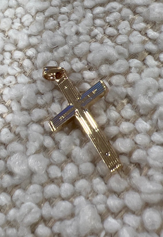 LQQK!!! Beautiful Small Vintage 1950’s Solid 14k Y
