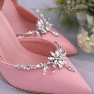 Crystal Shoe Clips, Wedding Shoe Clips for Bride, Bridal Shoe Buckle, Bridesmaid Shoes Jewelry Accessories, Flower Wedding High Heels Clip