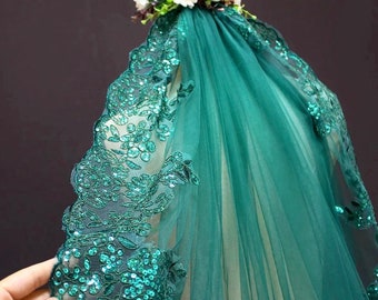 Floral Glitter Emerald Green Bridal Veil with Comb, One Layer Embroidered Fingertip Veil, Floral Shoulder Wedding Veil, Green Wedding Dress