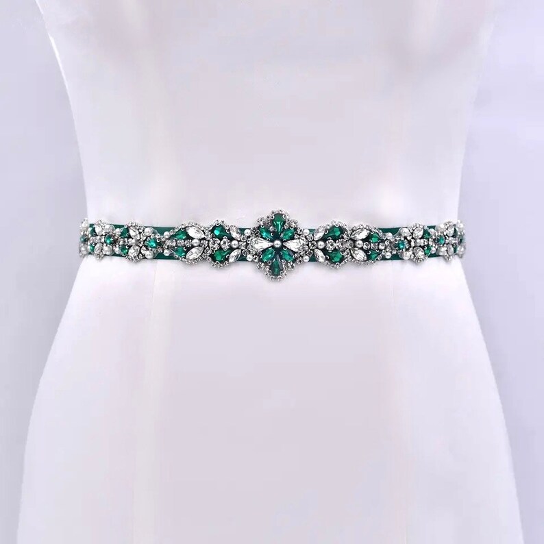 Ceinture nuptiale en cristal vert perle florale ceinture de mariage Ceinture en strass vert foncé, cadeau de fête de demoiselle d'honneur, accessoire de douche nuptiale de mariage rustique image 4