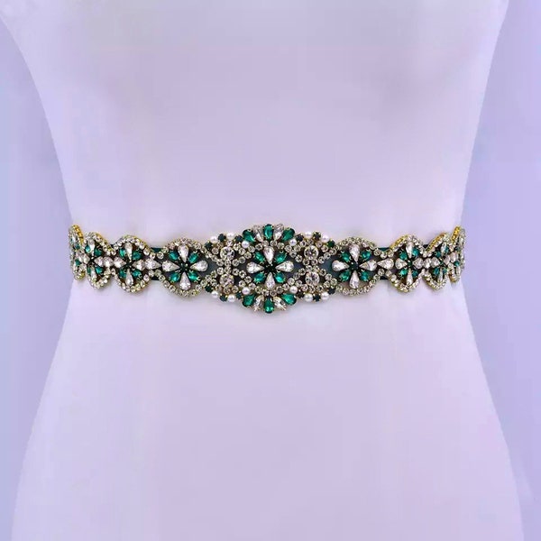 Ceinture de mariée vert émeraude Ceinture de ceinture dorée Accessoire de robe de mariée en perles Ceinture pour femme Douche nuptiale Fleur verte Ceinture de mariée strass