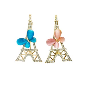 Candyland Strass die Eiffelturm Brosche mit rosa und blauen Schmetterling Broschen Schmuck für Frauen, glänzende und elegante Brosche perfektes Geschenk