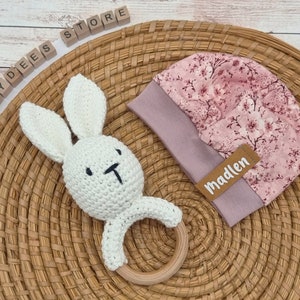 Czapka letnia/zimowa według uznania z nazwą „Kwiaty różowe” czapka z mankietami, czapka zimowa, czapka letnia, czapka dziecięca, personalizacja