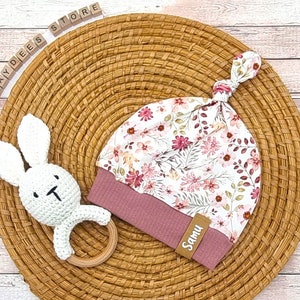 Gorro anudado con puños, gorro con el nombre "Florecitas blanco-rosa", gorro, gorro de bebé, gorro infantil, gorro de jersey de algodón.
