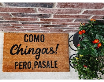 Como Chingas Door mat