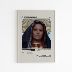 Może przedstawiać: Plakat filmowy do filmu "Il Decameron" (1971) przedstawiający kobietę w niebieskiej i czerwonej szacie z złotą aureolą. Plakat zawiera również tytuł filmu, reżysera, scenarzystów, aktorów i klasyfikację wiekową.