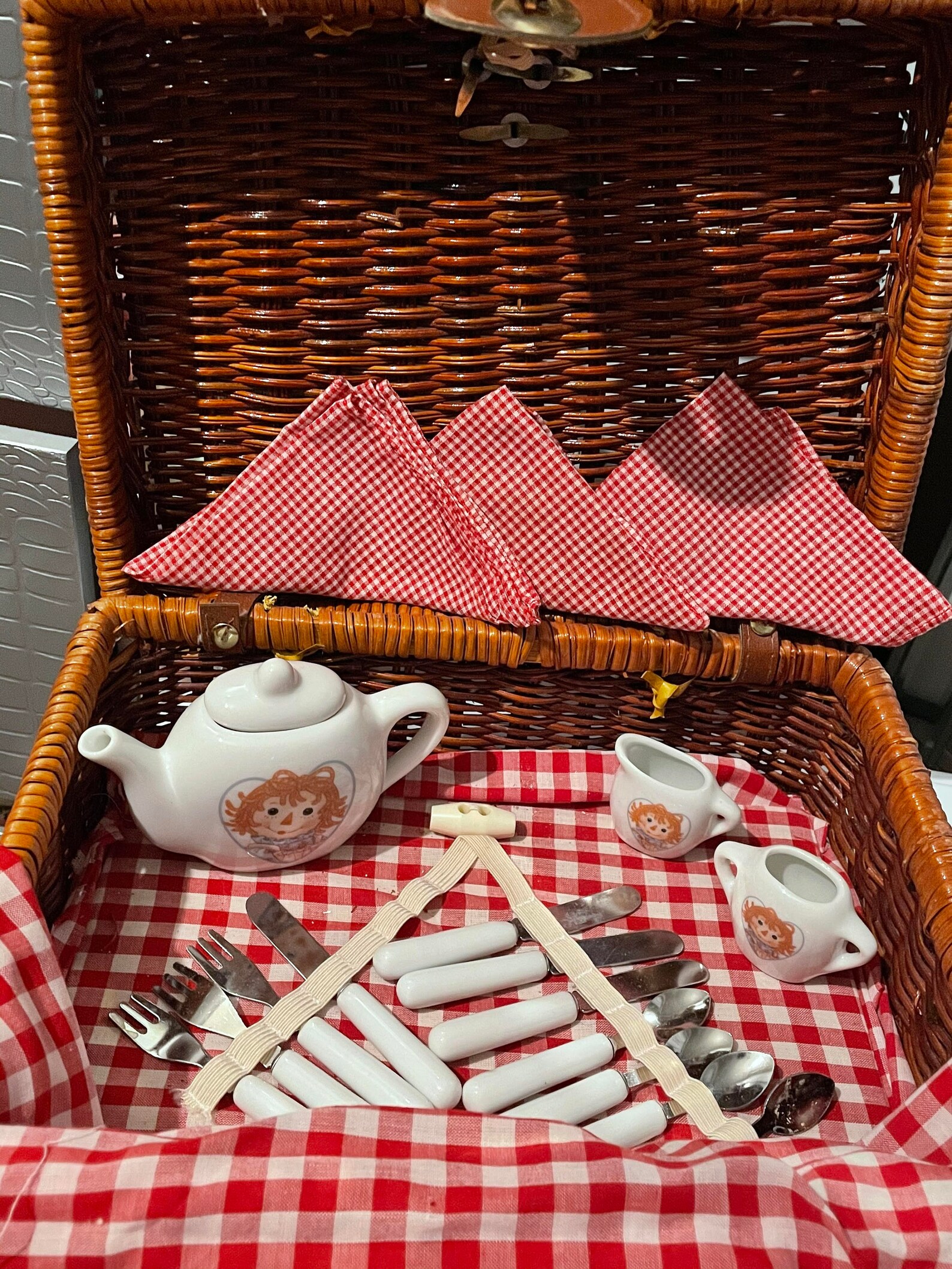 Child's Raggedy Ann Miniature Tea Set w/ Picnic Basket Etsy
