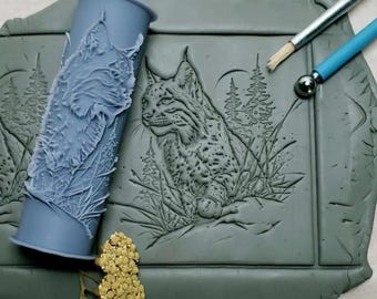 Clay Tile Roller – Bobcat on the Ledge