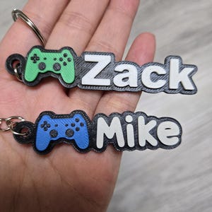 Back to School Name Tag - Personalized Gamer Keychain – Custom Name with Game Controller - Birthday Party goodies - Lunch bag backpack tags