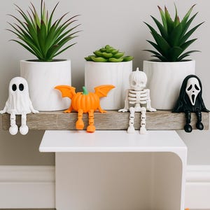 Halloween Deko - Geisterkürbis, Skelett & Horrorfiguren - Halloween Dekoration - Halloween Regal Schreibtisch Dekoration
