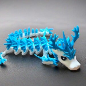 Gliederdrache | 3D gedruckter Drache | Eisdrache Schneeflocken | Fidget Spielzeug für sie | Büro Schreibtisch Haustier | Prinzessin Drache | Geburtstags-Geschenke