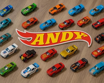 Letrero personalizado con nombre al estilo de un coche de carreras: letrero para puerta impreso en 3D, regalo de cumpleaños para fanáticos de los coches de carreras, letrero para la pared de la sala de juegos, letrero de llamas calientes para la habitación de los niños.
