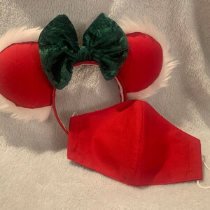Santa&#39;s Suit Ears and Mask Set