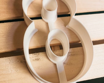 Number 8 Cookie Cutter