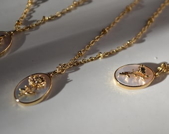 14k Gold Flower Necklace