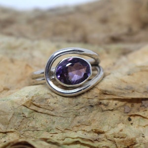 silver ring with amethyst