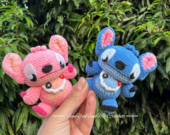 Handmade Crochet Stitch Keychain, Cartoon Gift