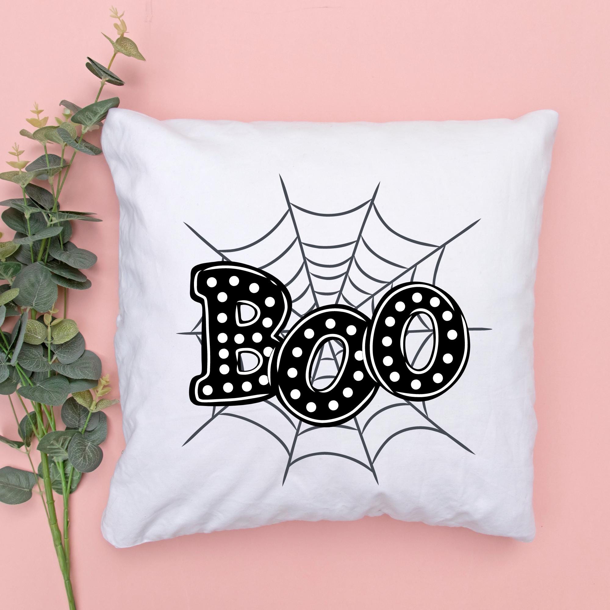 ブー SVG、ハロウィン シャツ SVG、クモの巣 SVG、クモ SVG、怖い SVG