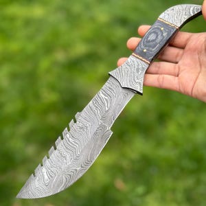 Custom Hand Forged Damascus Steel Hunting Tracker Knife