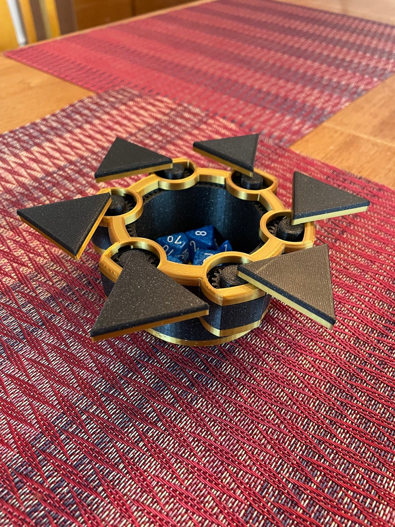 Black and Gold Mechanical Dice Box image 3