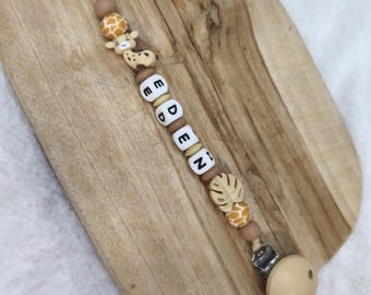 Pinza para chupete de silicona personalizada con diseño de jirafa (marrón, beige y sabana) con nombre
