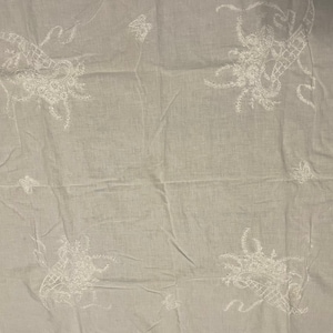 Gorgeous vintage tablecloth