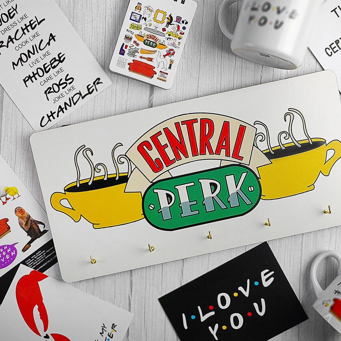 Acheter Friends - Porte-clés 3D Tasse du Central Perk - Porte-Clef prix  promo neuf et occasion pas cher
