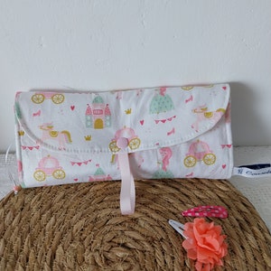 Pochette à barrettes, pochette à barrettes enfant, pochette adulte à chouchous, pochette à barrettes adulte, rangement pinces, idée cadeau château et licornes