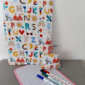 Pochette ardoise effaçable avec éponge, pochette ardoise scolaire, ardoise école, personnalisable, pochette écolier, rentrée scolaire