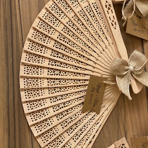 Ventaglio in legno per matrimonio, regali personalizzati con ventaglio, bomboniera per fidanzamento, bomboniera rustica e divertente per gli ospiti di nozze, bomboniere personalizzate all'ingrosso per la festa nuziale