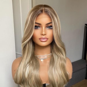 ミックスアッシュとプラチナブロンドの合成レースフロントウィッグ/ダークルート、プリプラ加工済みリアルヘアラインウィッグ/女性用ナチュラルウィッグ