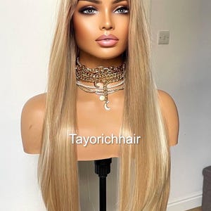 Parrucca Lunga MISSWEN Biondo Miele 60 Cm &ndash; Liscia Termica Per Cosplay E Festa &ndash; Con Clip E C-Parte