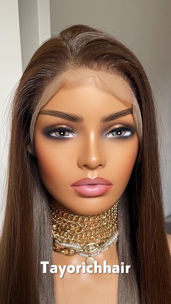 ダークブラウンストレートウィッグ：13x6レースフロント、フリーパート