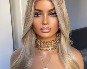 Tayorichhair Light Honey Blonde Wavy Synthetic Wig – 20" Daily Wear Unit with Highlights & Dark Roots (13x4 Lace Front)