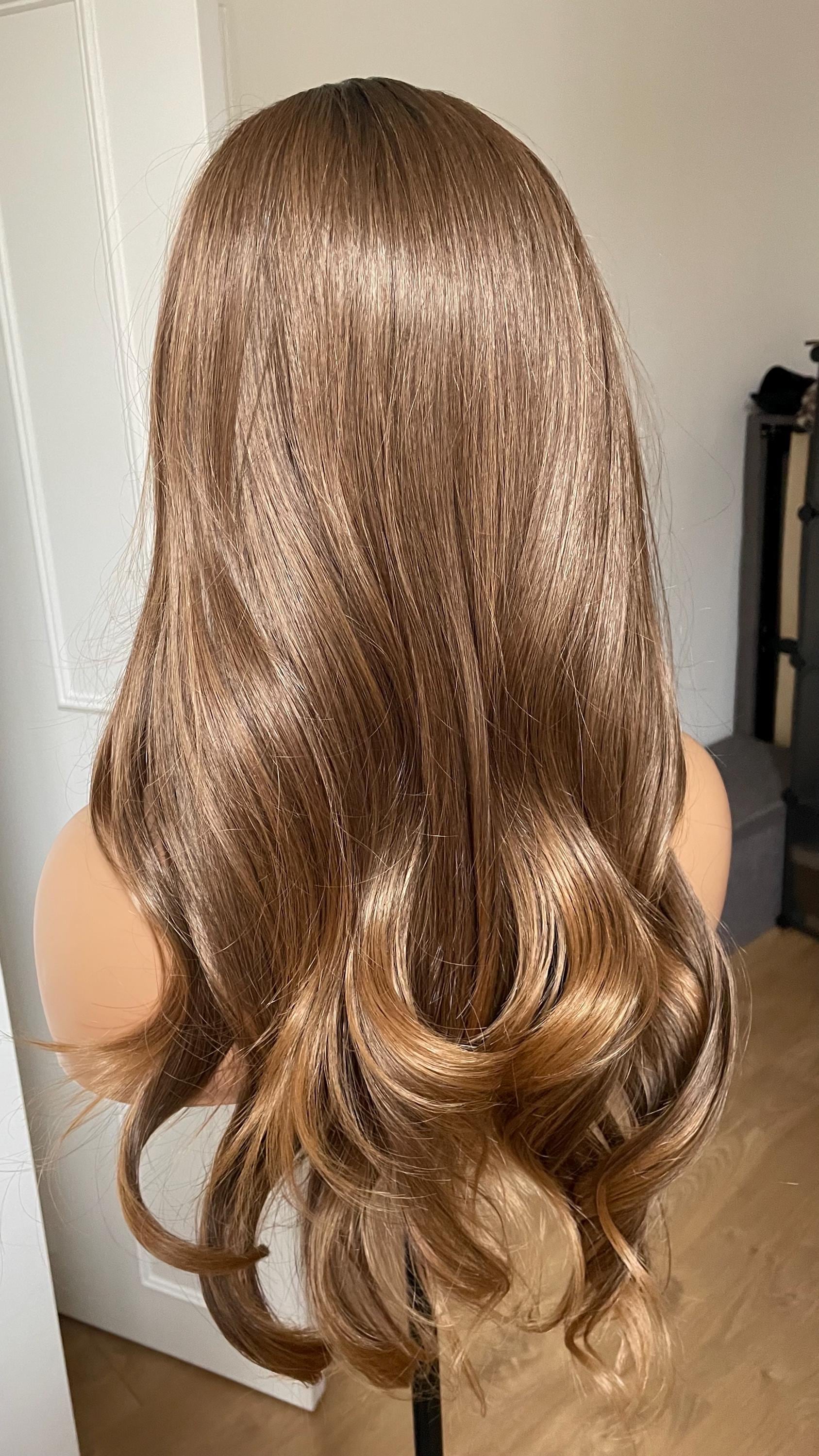 Caramel Brown Wavy Synthetic Wig: 20 Inch Heat Resistant Wig 