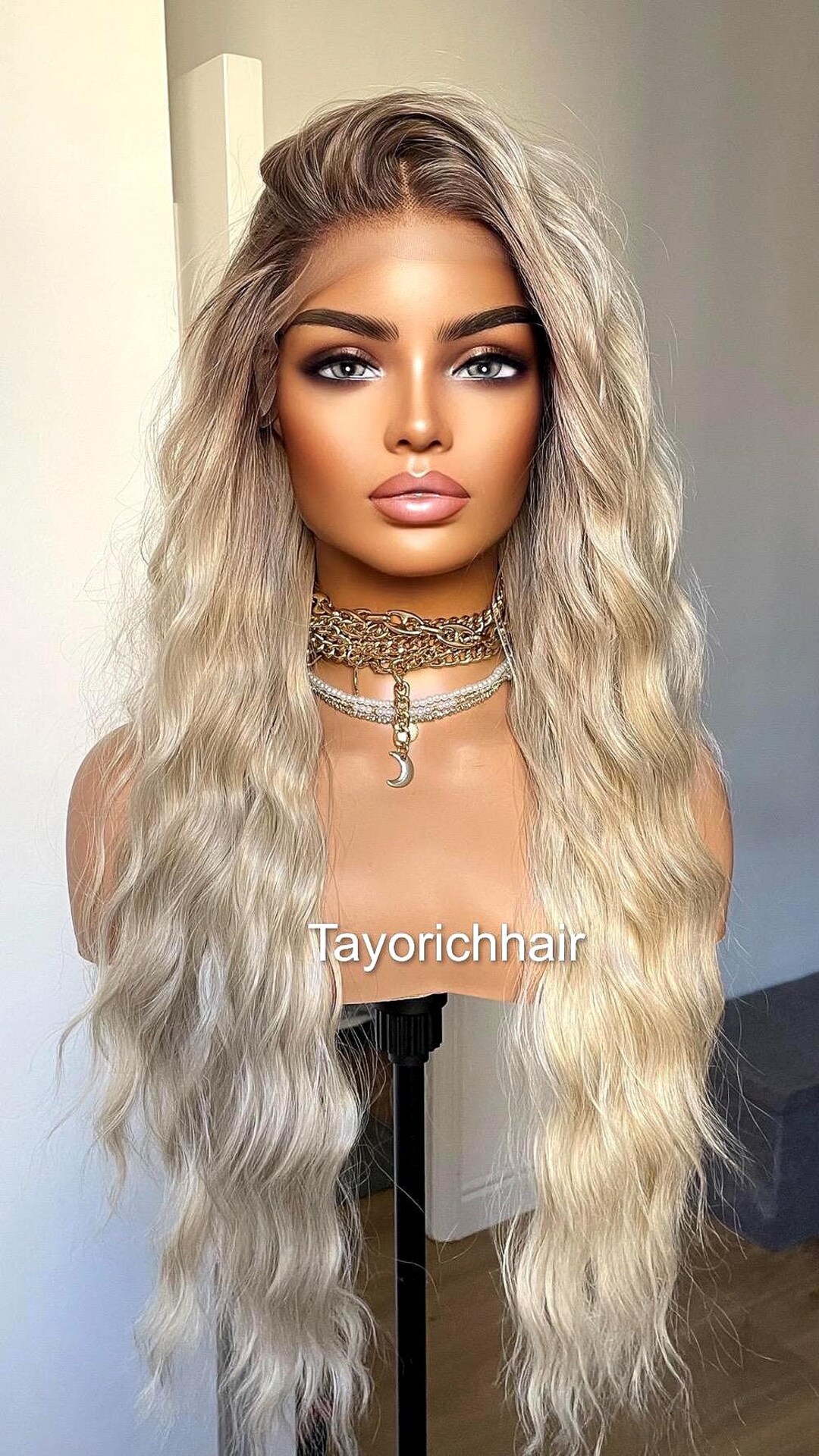 ✨ 24” BLONDE WAVY LACE FRONT WIG? *NWT* Amazon.com : ELESTY Long Wavy Blonde Hair Synthetic Lace  main image 4