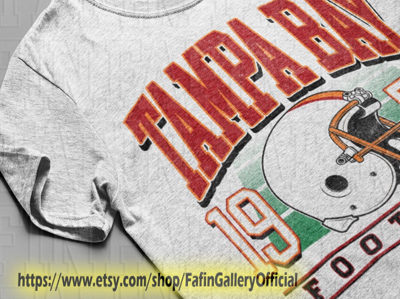 Vintage Tampa Bay Buccaneers T-shirt – For All To Envy