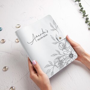 Snow white personalized floral recipe book for Amanda, elegant custom cookbook journal, gift for grandma, birthday gift for her, Mother’s Day gift, family recipe keepsake.